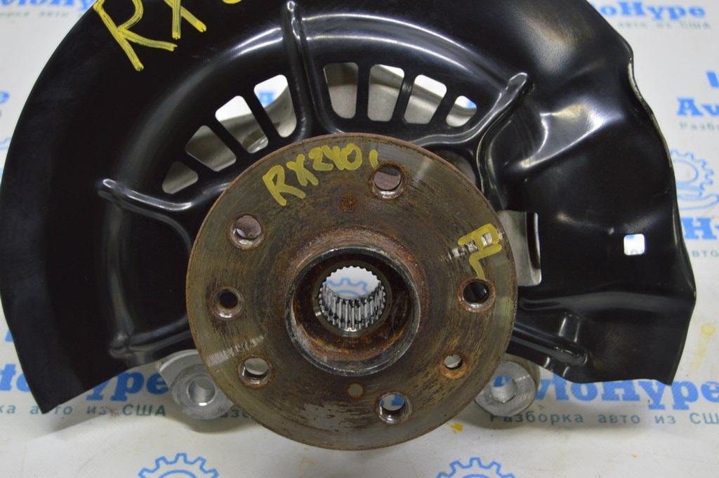 Ступица перед лев Lexus RX 350/350h/500h 23- (01)