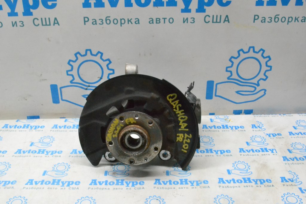Ступица перед прав Nissan Qashqai 21- (01)