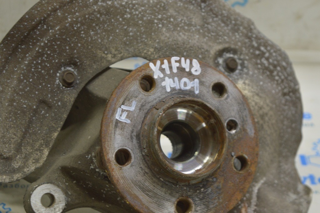 Ступица передняя левая BMW X1 F48 16-22 (01)