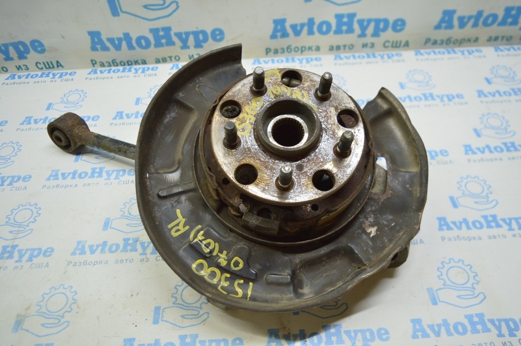 Ступица задняя левая Lexus IS250 IS300 IS350 06-13 (01)