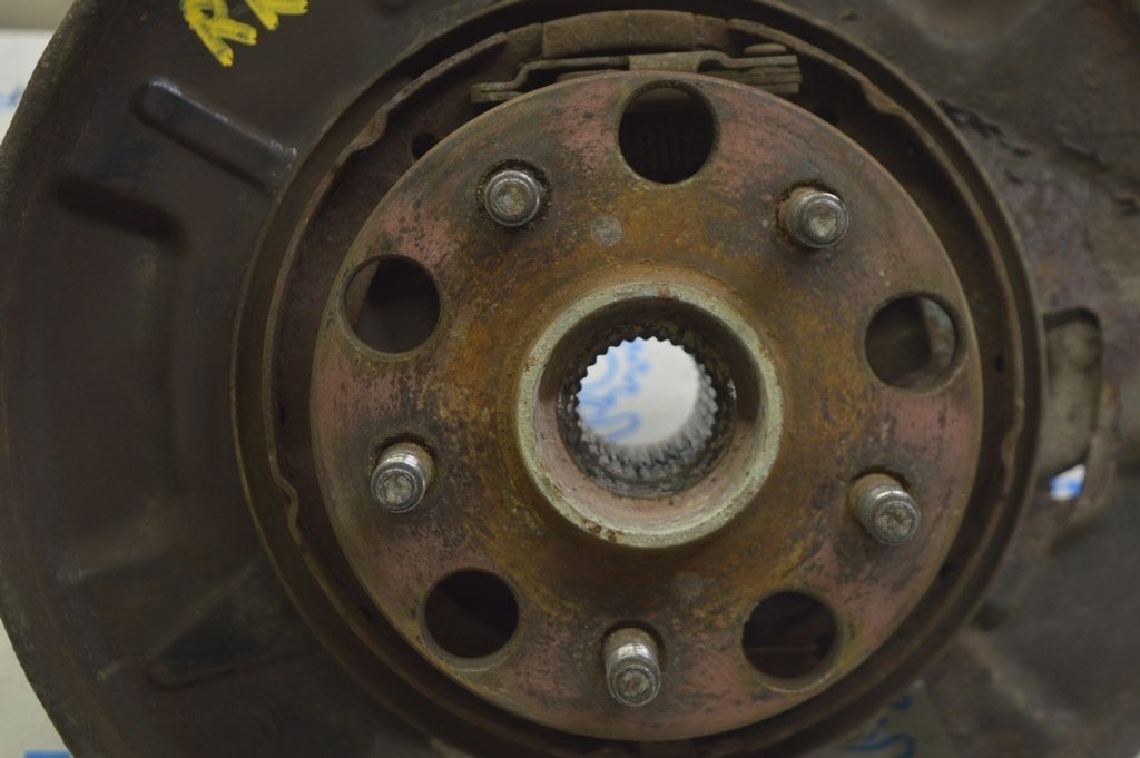 Ступица задняя правая Lexus GS300 GS350 GS430 GS450h 06-11 (02)