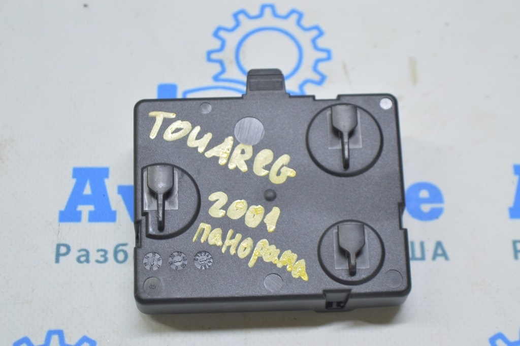 SUN ROOF Control Module VW Touareg 18- (01)