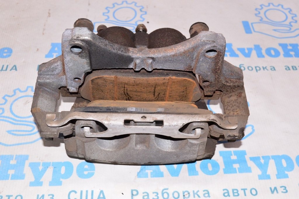 Суппорт перед лев Ford Edge 16-