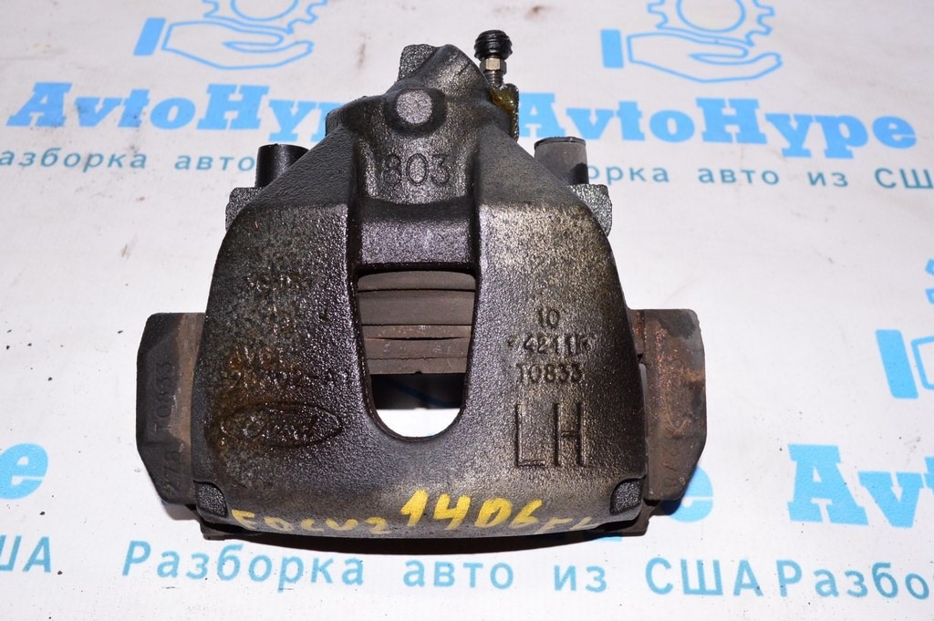Суппорт перед лев Ford Focus mk3 11-18