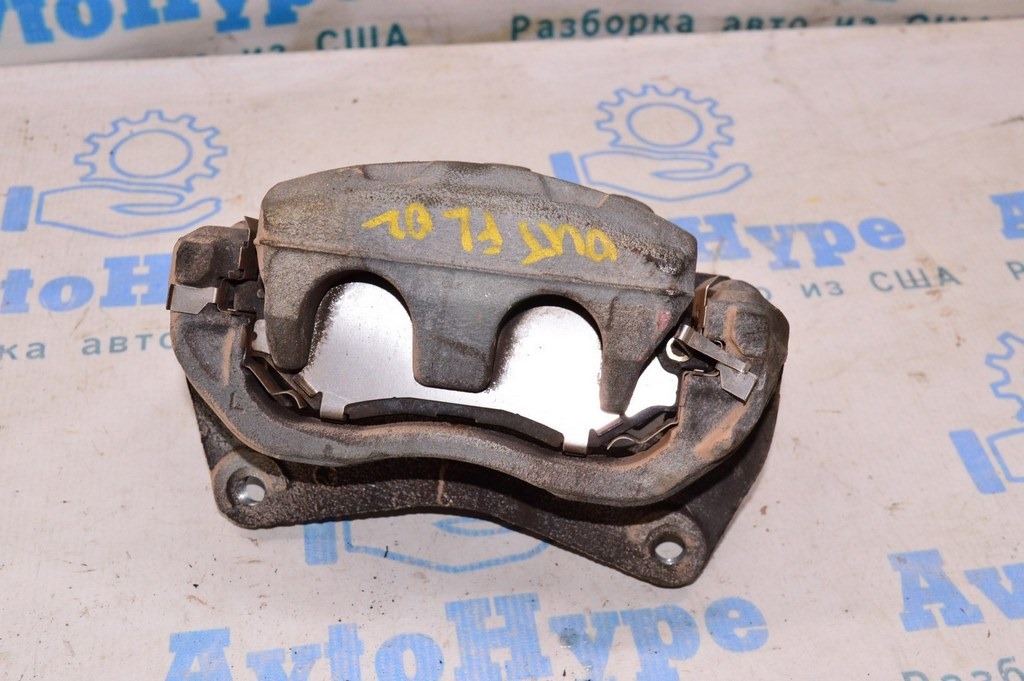 Суппорт перед лев Subaru Outback 15-19