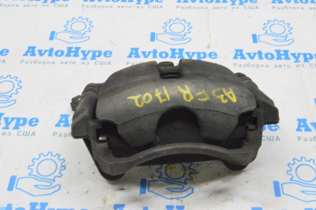 Суппорт передний правый Audi A3 8V 15-20 (02)
