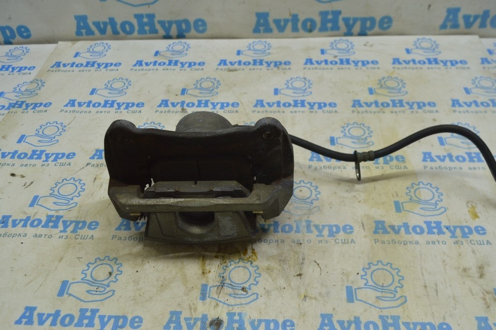 Суппорт передний правый Lexus RX300 RX330 RX350 RX400H 04-09 (01) пробег 32к идеал с колодками — фото 2