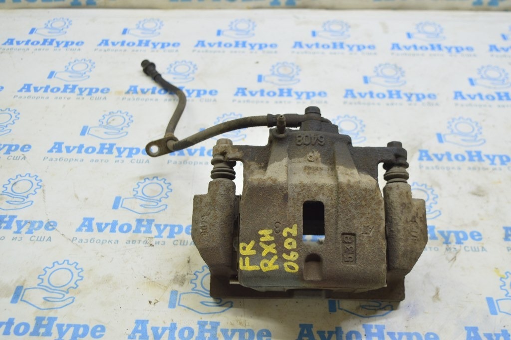 Суппорт передний правый Lexus RX300 RX330 RX350 RX400H 04-09 (02)