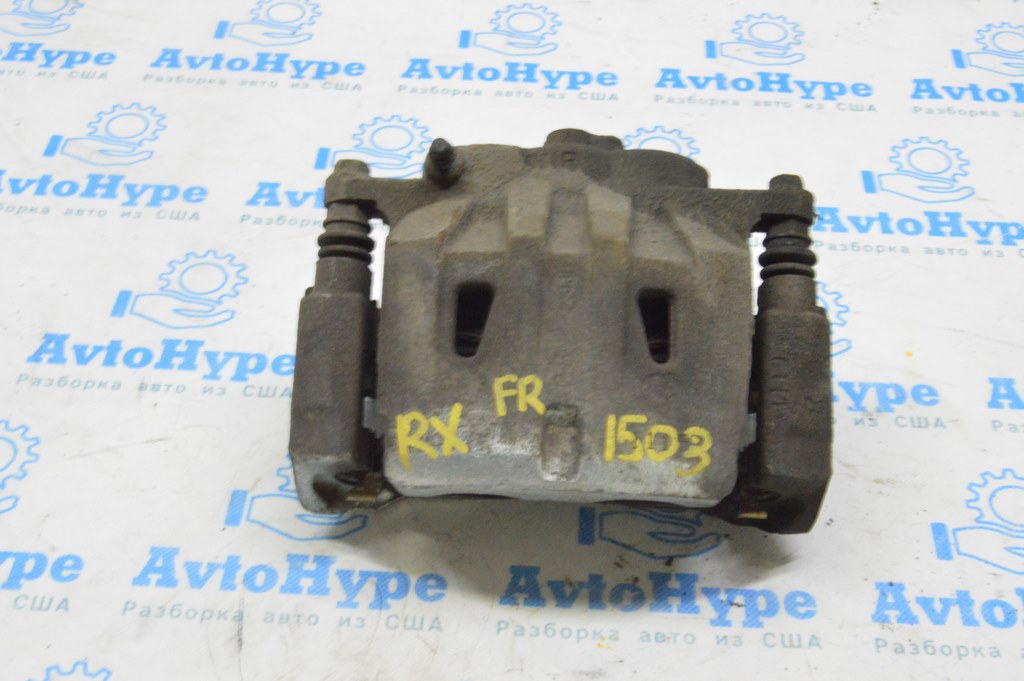 Суппорт передний правый Lexus RX350 RX450h 10-15 2 поршня