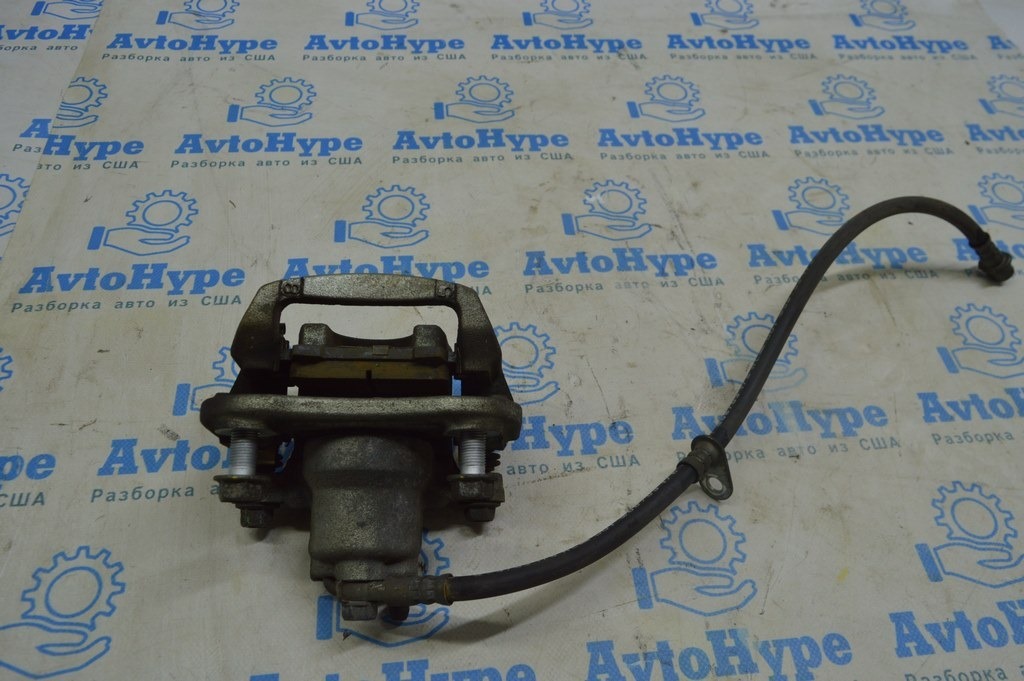 Суппорт задний правый Lexus RX300 RX330 RX350 RX400H 04-09 (01) пробег 32к идеал с колодками — фото 2