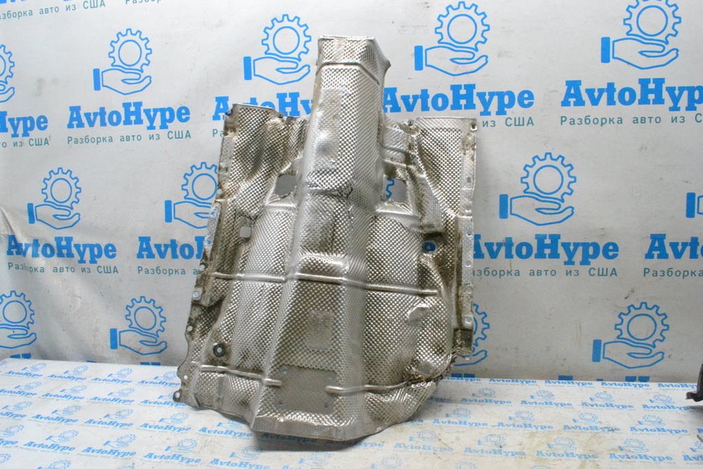Тепловой экран примят Audi A7 C8 19-25