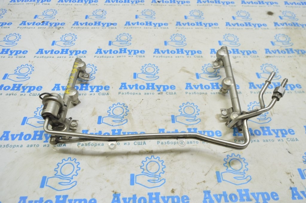 Топливная рейка Audi A8 D3 03-09 3.0