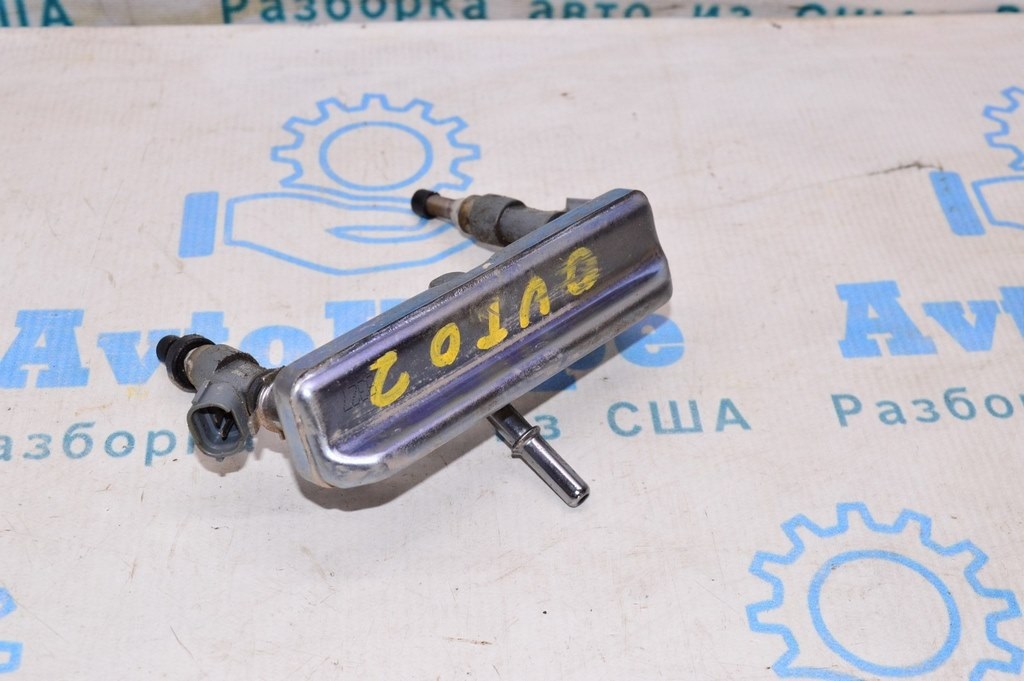 Топливная рейка лев Subaru Outback 15-19