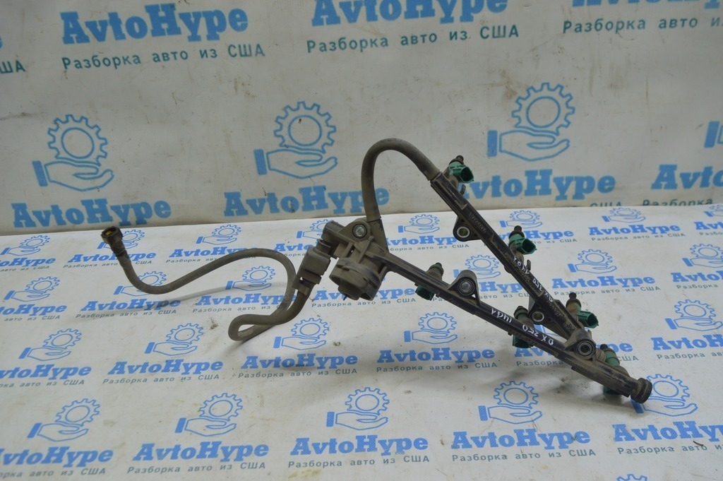 Топливная рейка Lexus RX350 RX450h 10-15