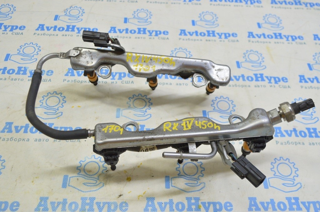 Топливная рейка низкого давления Lexus RX350 RX450h 16-19 с датчиком