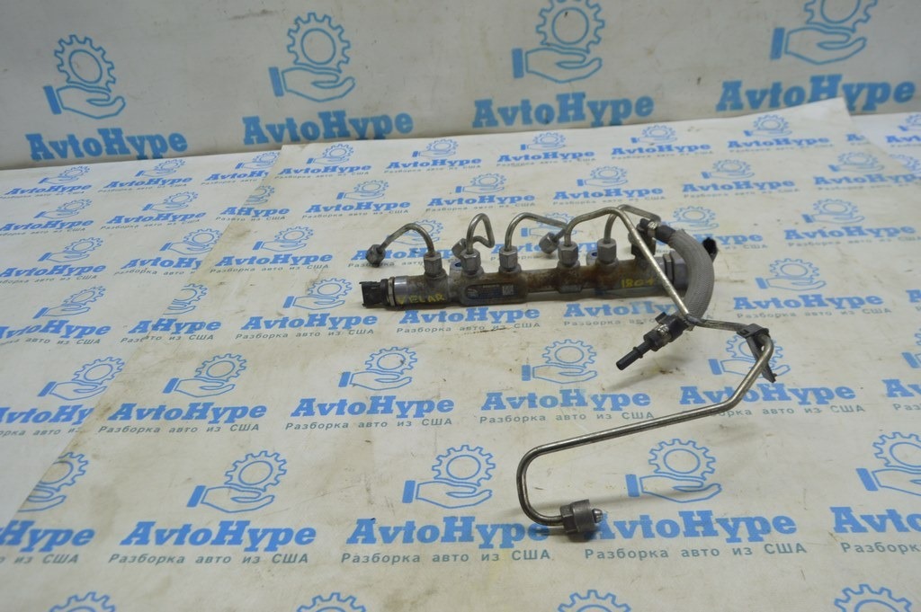 Топливная рейка Range Rover Velar L560 17- 2.0d с датчиком (01) G4D3-9D280-BA