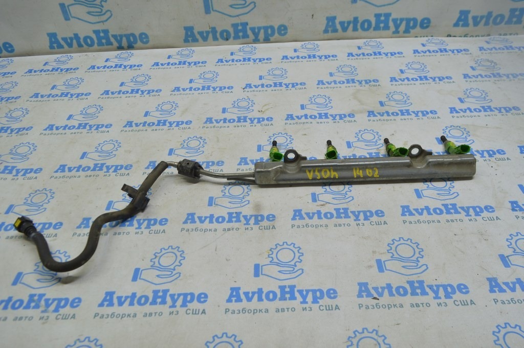 Топливная рейка Toyota Camry v50 12-14 2.5 usa hybrid