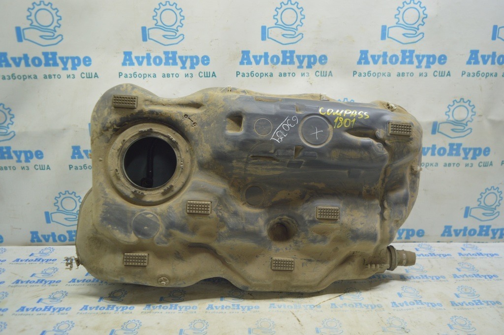 Топливный бак Jeep Compass 17- 2.4