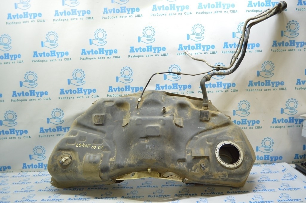 Топливный бак Lexus LS460 LS600h 07-12