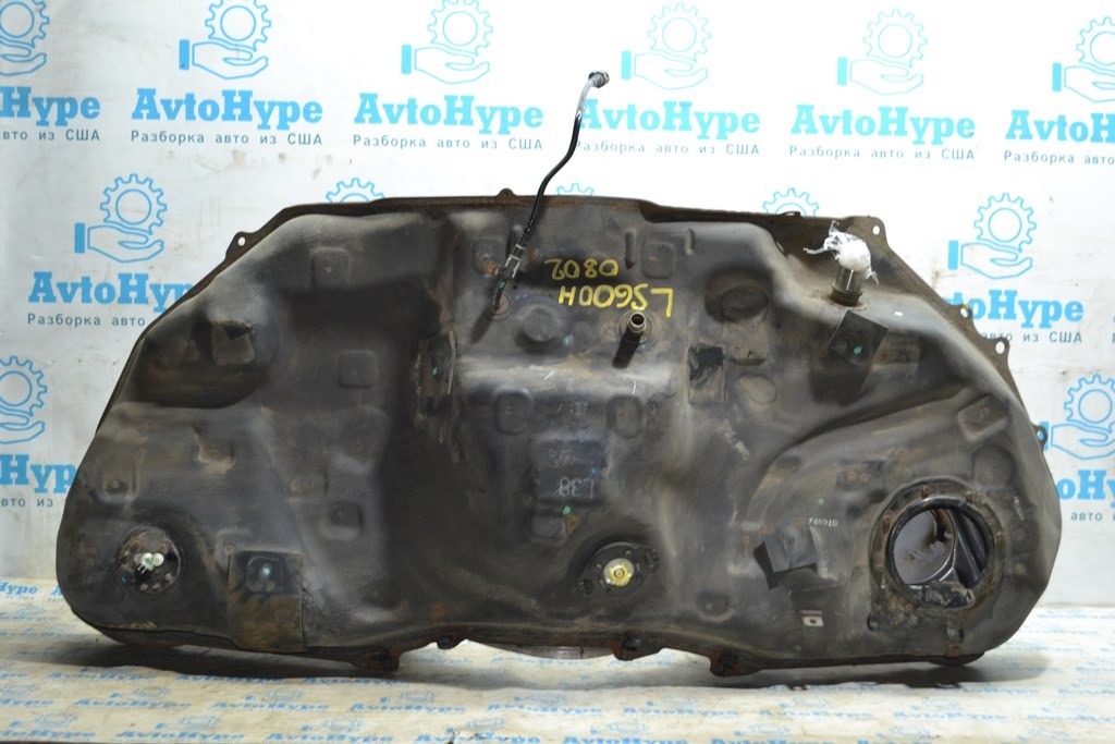 Топливный бак Lexus LS600h 07-12 (02)