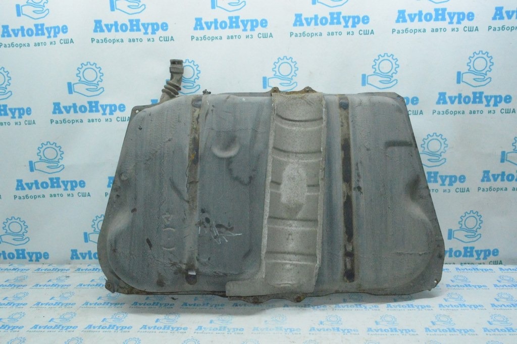 Топливный бак Toyota Avalon 05-12