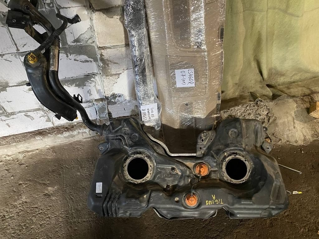Топливный бак VW Tiguan 09-17 (08) деф.обломан вход патрубка обратки см фото