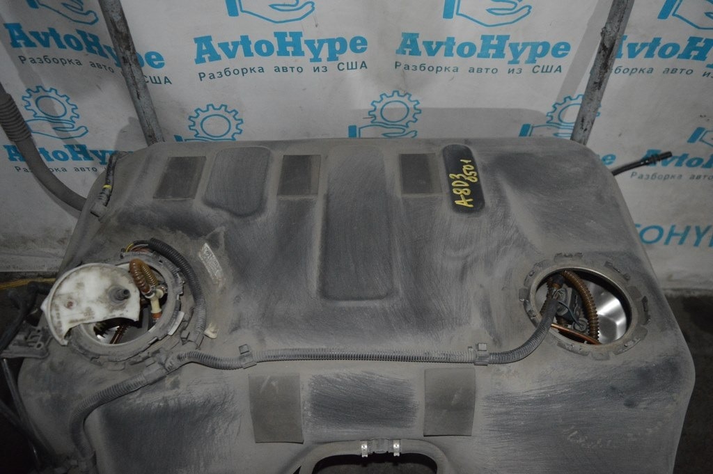 Топливный насос (бензонасос) правый Audi A8 D3 03-09 (01) сломана крышка
