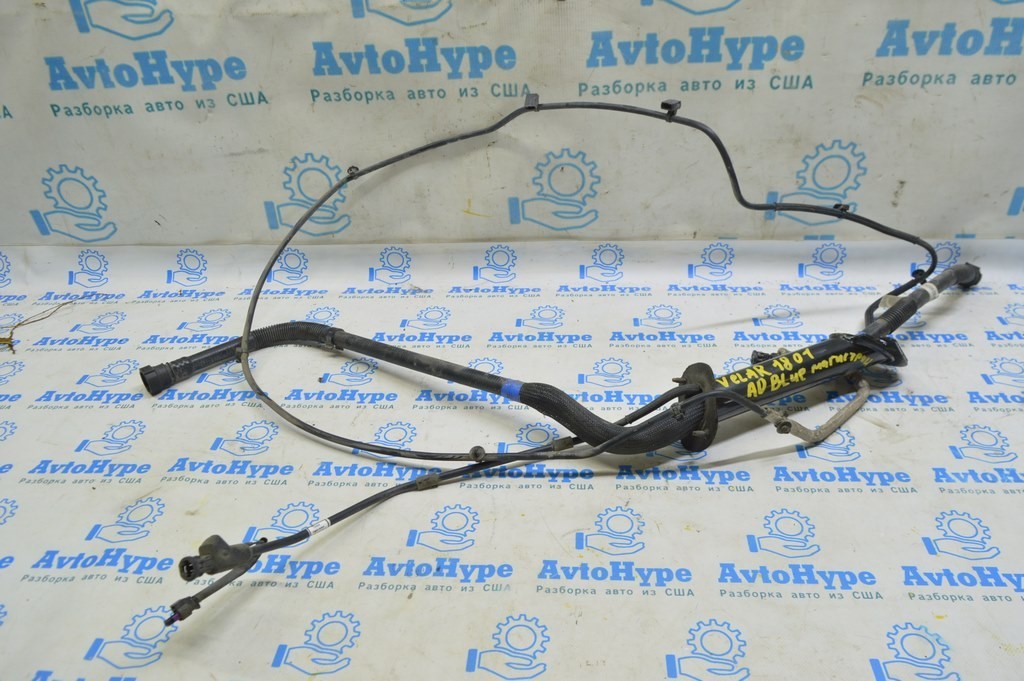 Топливопровод AdBlue Range Rover Velar L560 17-