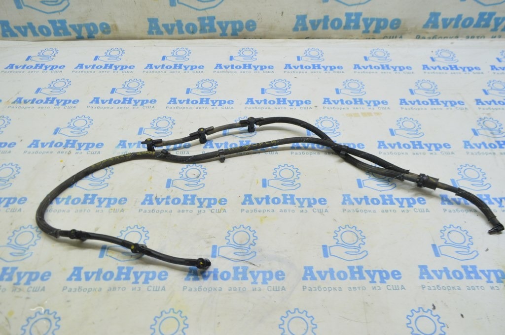 Топливопровод обратка от форсунок VW Touareg 18- 3.0d
