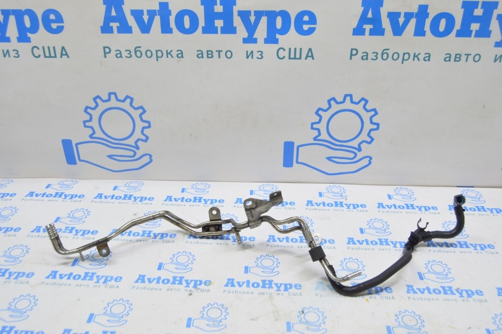 Топливопровод VW Multivan T5 09-15 2.0d
