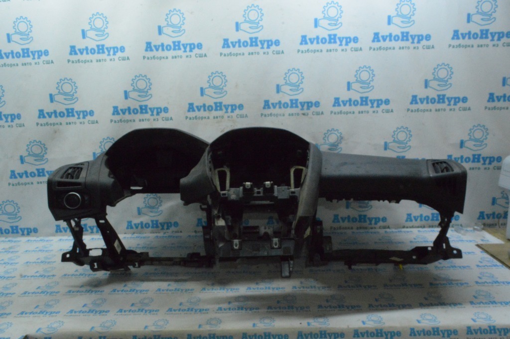 Торпедо передняя панель голая Ford Focus mk3 15-18 рест (07)