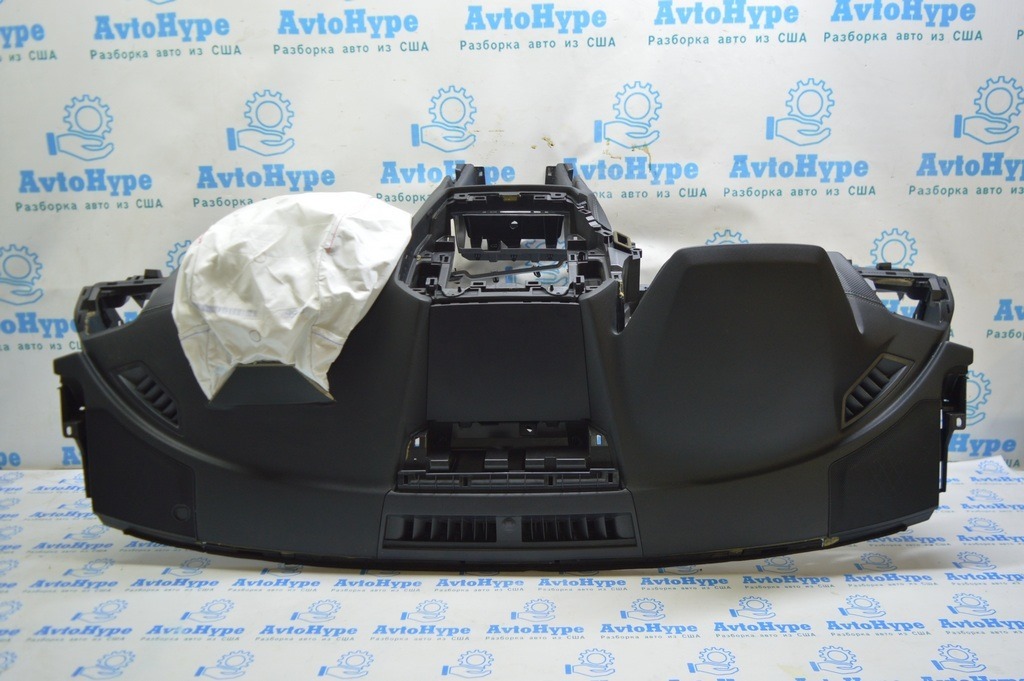 Торпедо передняя панель голая Subaru Forester 19- SK стрельнула (01)