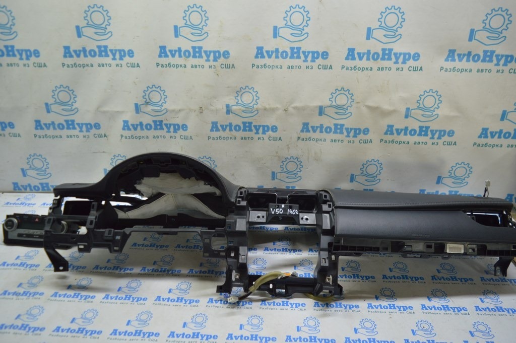 Торпедо передняя панель голая Toyota Camry v50 12-14 usa\euro черн (02) белая строчка без накл
