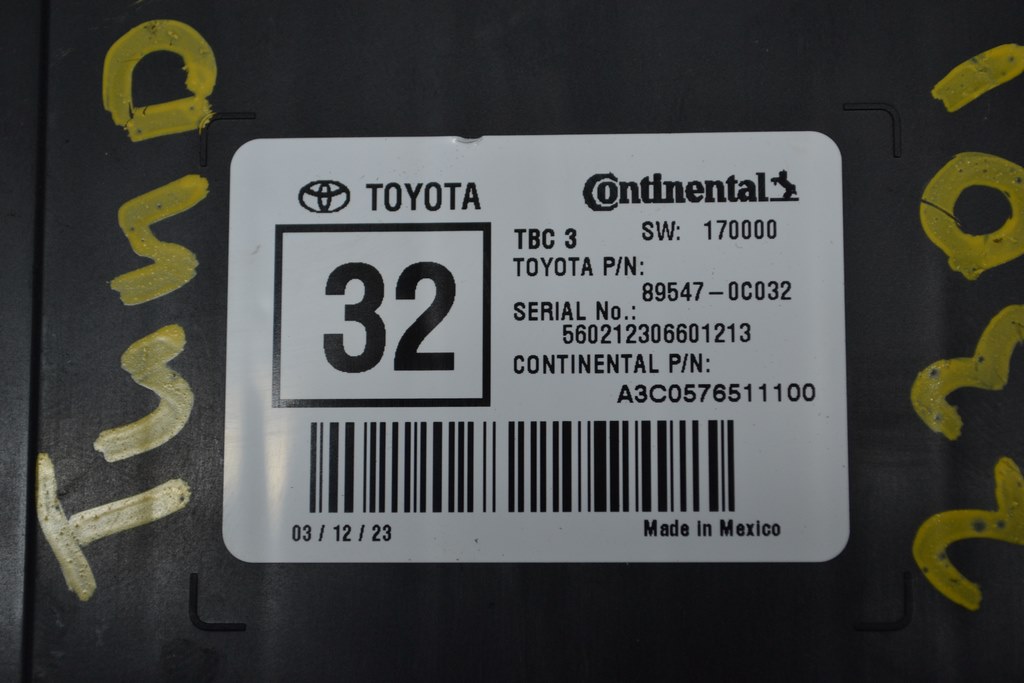 TRAILER HITCH TOW BRAKE CONTROL MODULE Toyota Tundra 22- (01) 89547-0C033 — фото 3