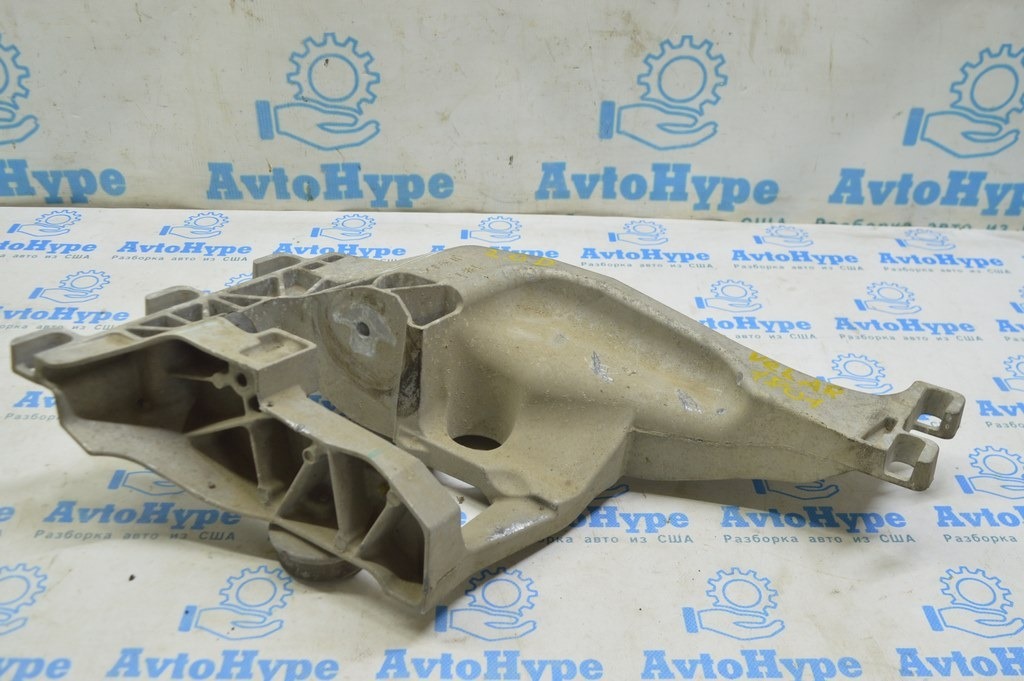 Траверса АКПП Range Rover Velar L560 17- (01)