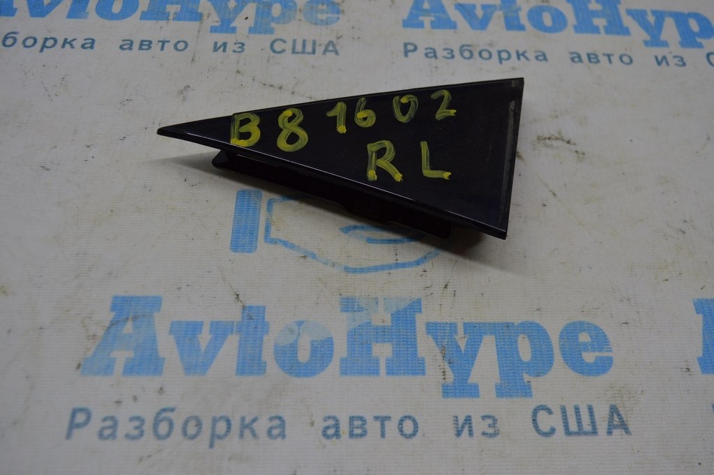 Треугольник двери зад лев VW Passat b8 USA