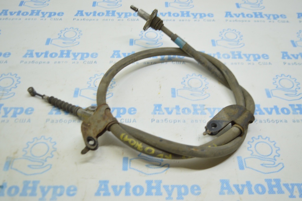 Трос ручника задний правый Lexus IS250 IS300 IS350 06-13 (01) небольшой деф.