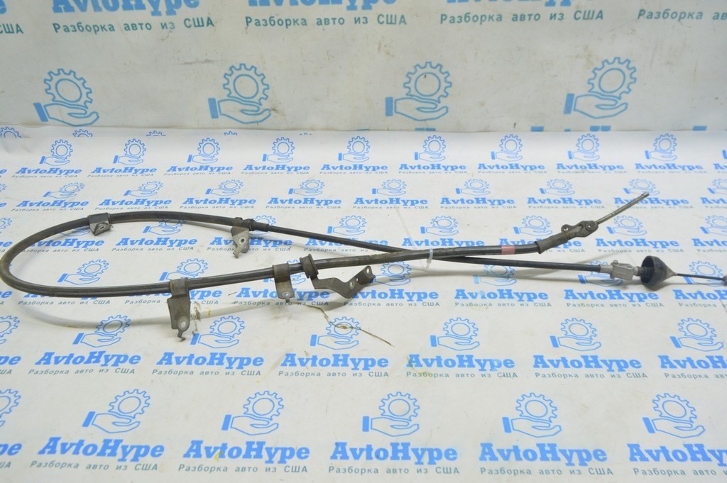 Трос стояночного тормоза задний левый Lexus RX300 RX330 RX350 04-09