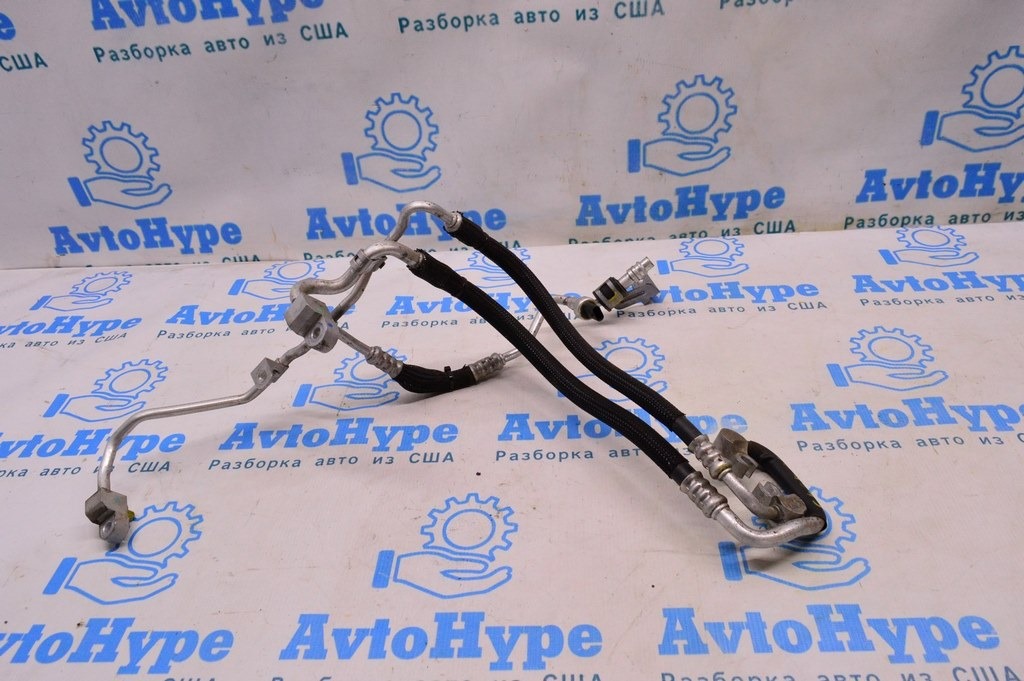Трубка кондиционера длинная Jeep Cherokee KL 14-18 3.2 (04)