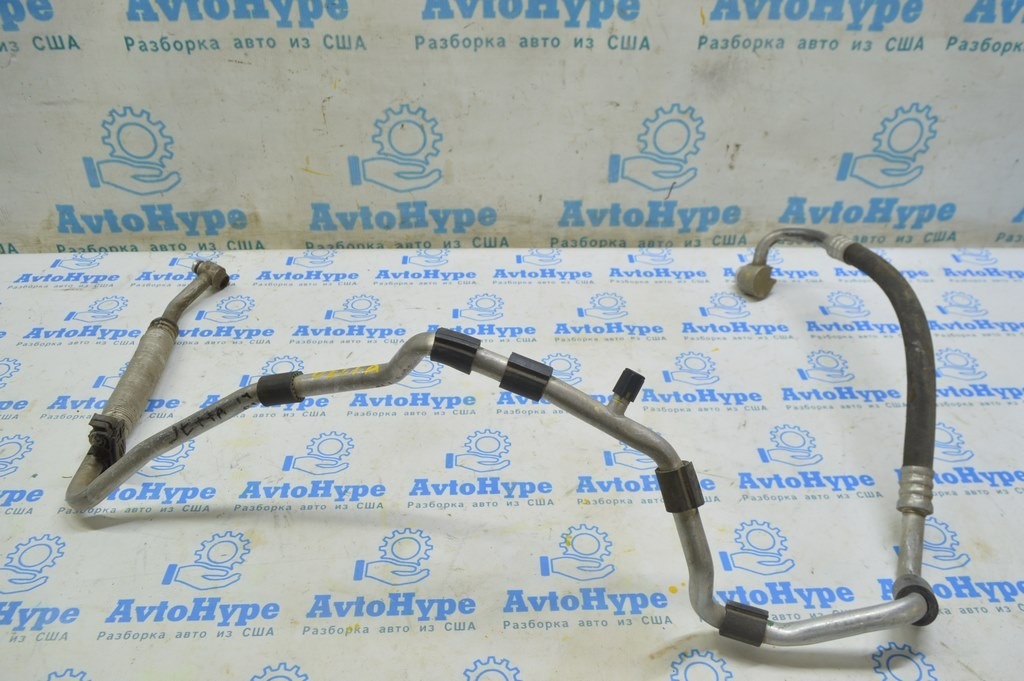 Трубка кондиционера компрессор-печка VW Jetta 11-18 USA 2.0 1.8T (01) — фото 2
