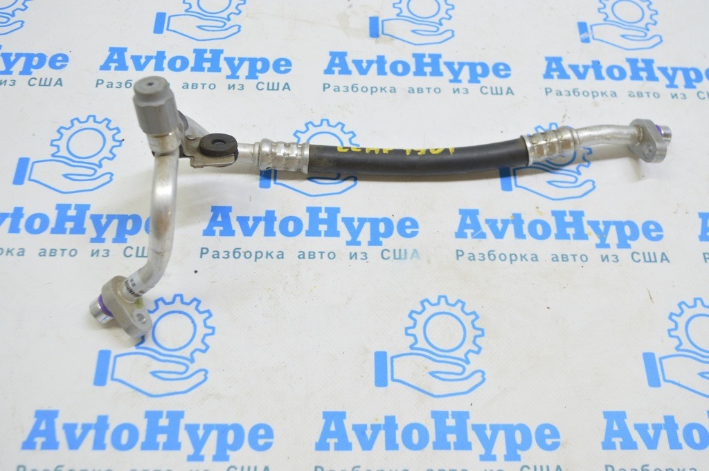 Трубка кондиционера Nissan Leaf 18-21 (01)