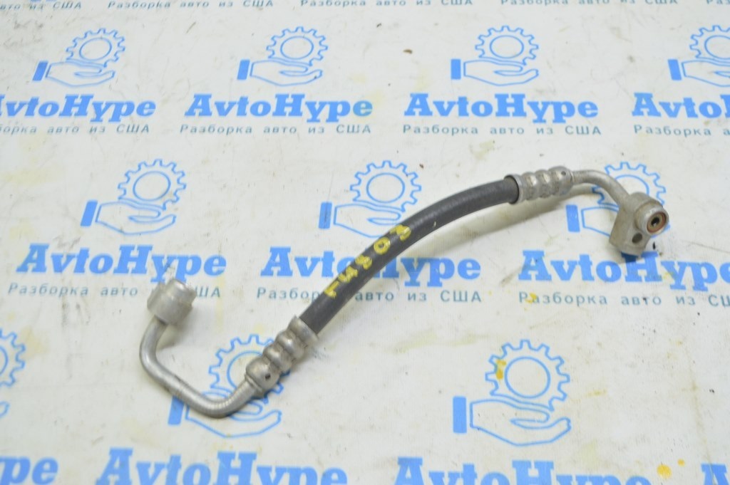Трубка кондиционера с конденсера  Ford Fusion mk5 13- 2.0T