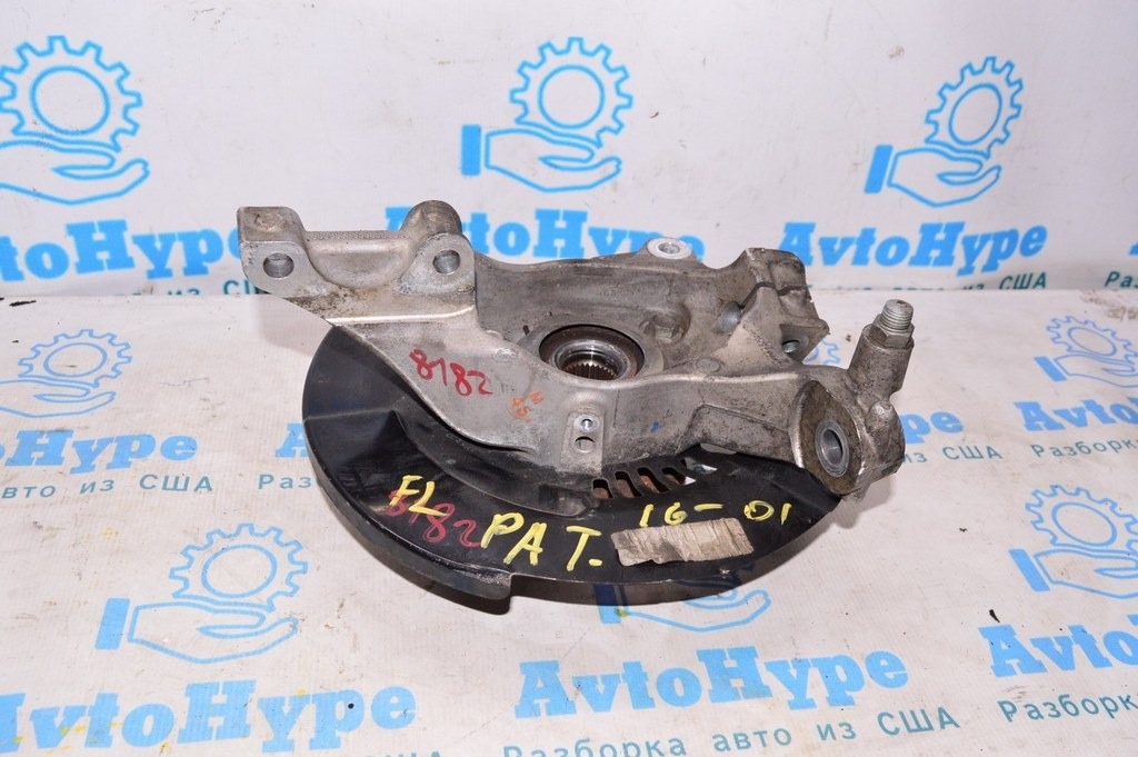 Цапфа перед лев со ступицей Nissan Pathfinder 13- (01)