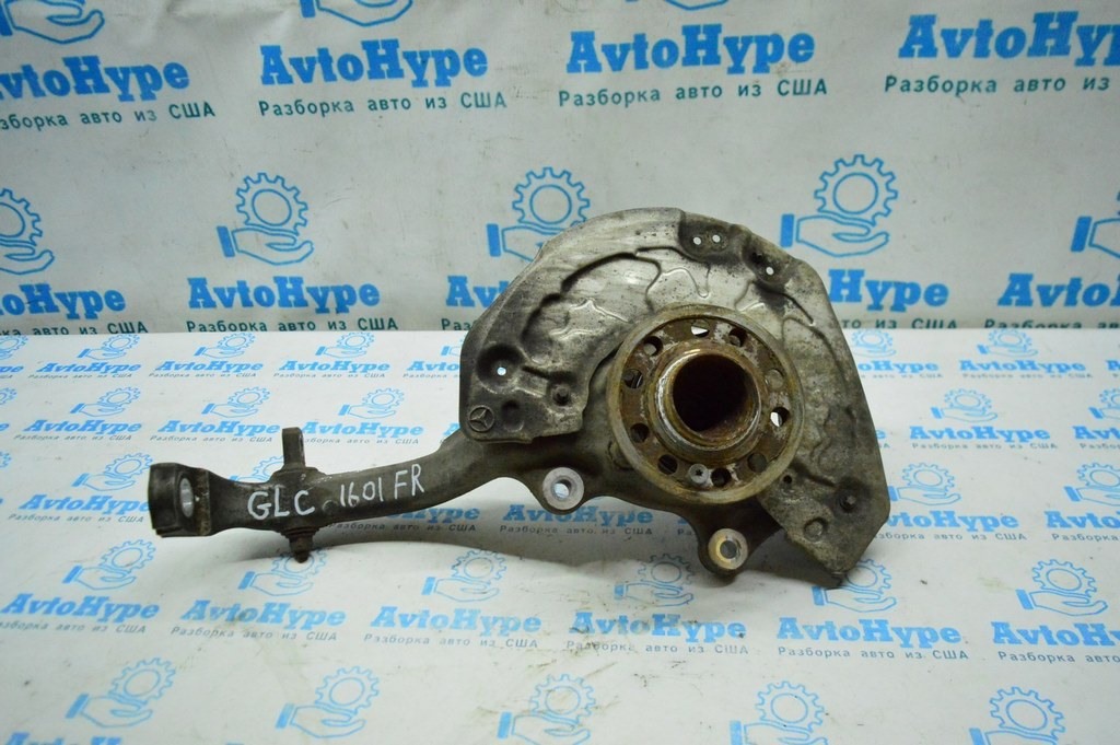 Цапфа перед прав без ступицы Mercedes GLC X253 16- A2533320200 (01)