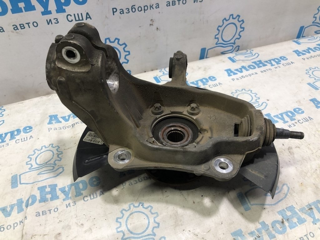 Цапфа перед прав Jeep Cherokee KL 14- FWD (02)