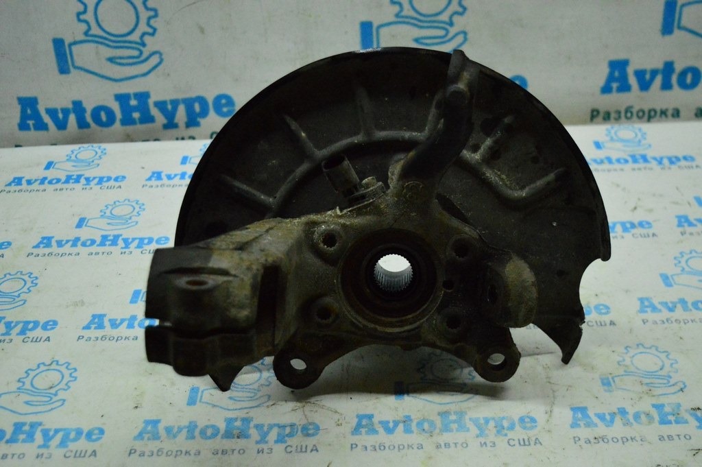 Цапфа перед прав VW Jetta 11-18 USA (03)