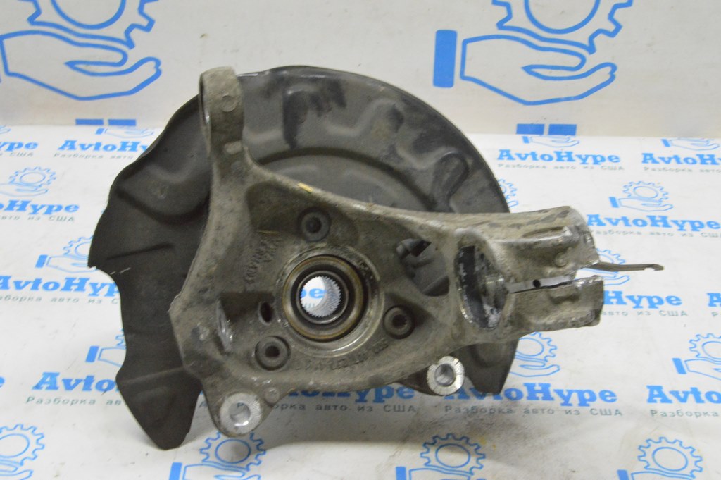 Цапфа передняя левая голая Audi A3 8V 15-20 (02)