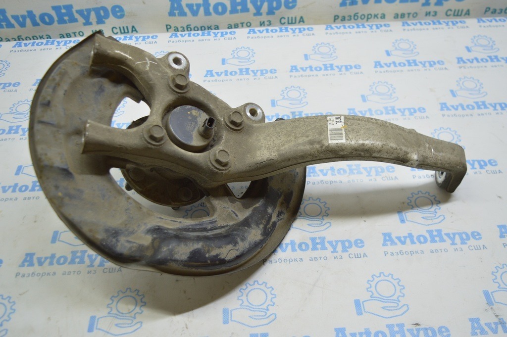 Цапфа передняя левая Lexus IS250 IS300 IS350 06-13 RWD (01)