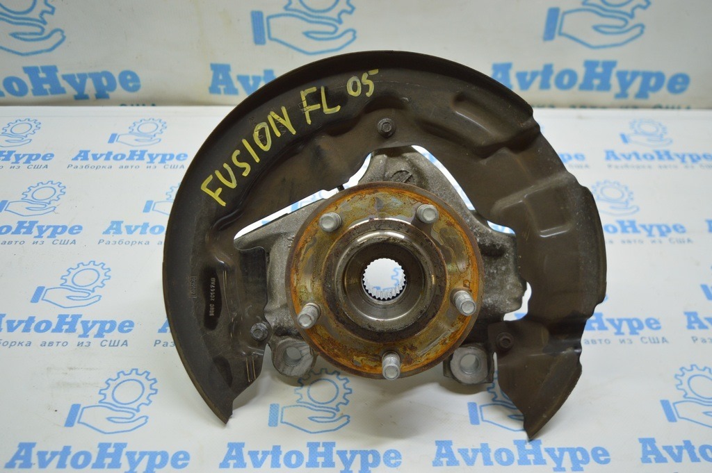 Цапфа передняя левая со ступицей Ford Fusion mk5 13-20 с кожухом (05)