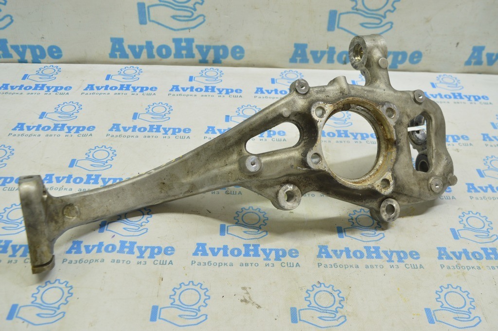 Цапфа передняя правая Audi A4 B9 17- 8W0407254F